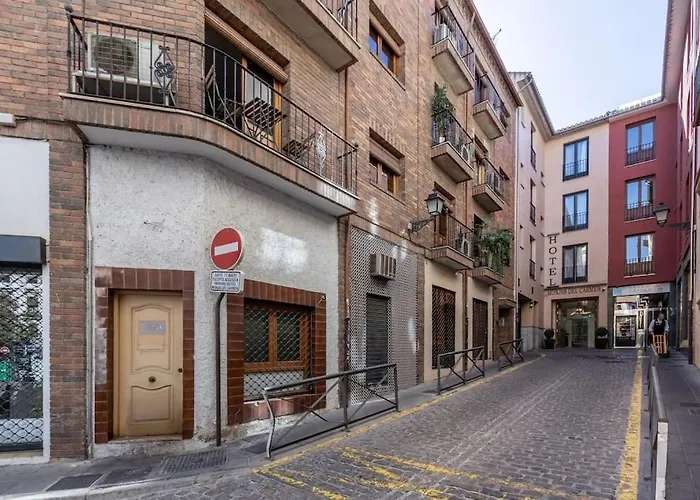 31EnjoyGranadaCentro. Parking opcional.