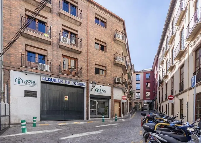 31EnjoyGranadaCentro. Parking opcional.